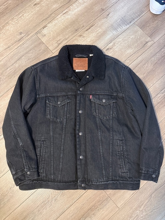 Levi's Other - Levi's Black Sherpa Collar Denim Jacket